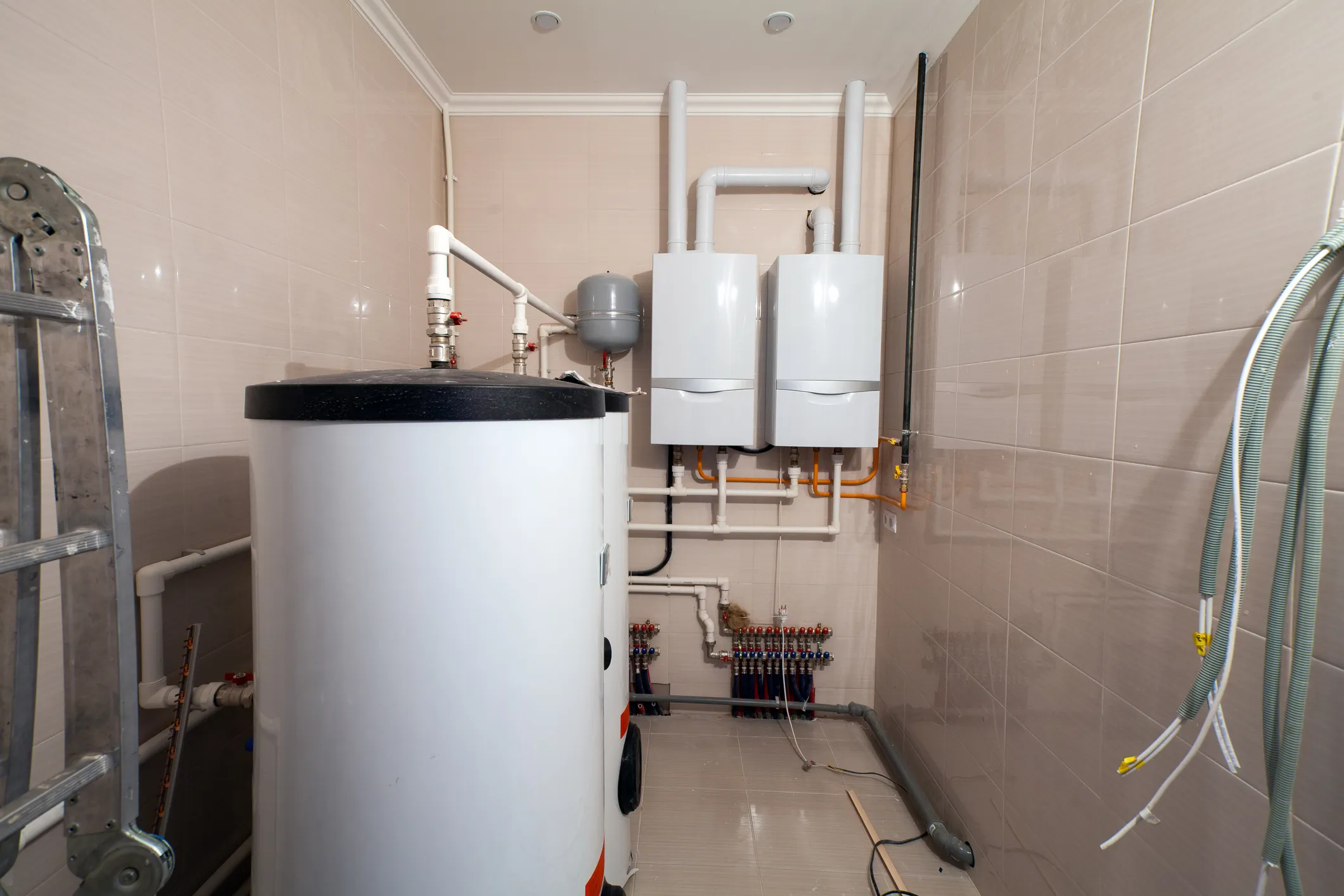 Steps to Adjust a Hot Water Heater Temperature blog image